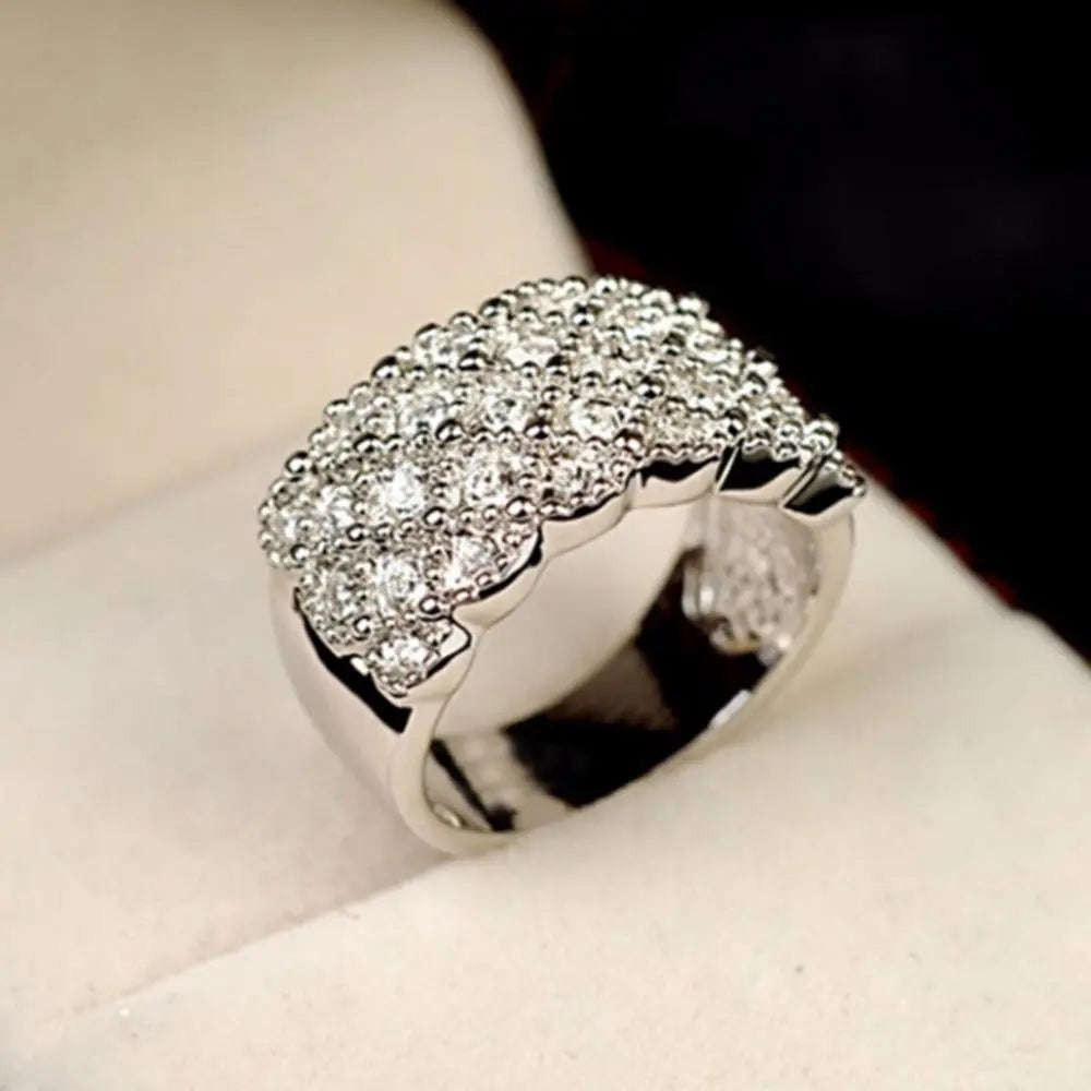 Ladies Rhinestone Ring