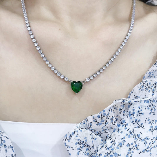 green heart zirconia necklace