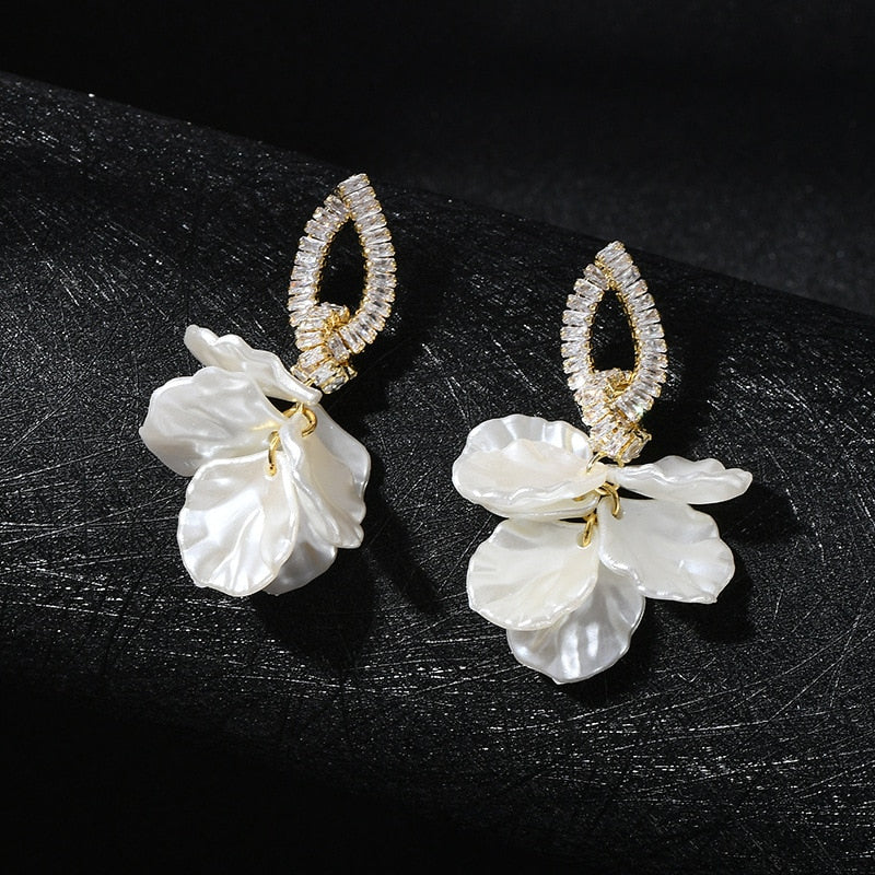 Zircon White Petals Earrings